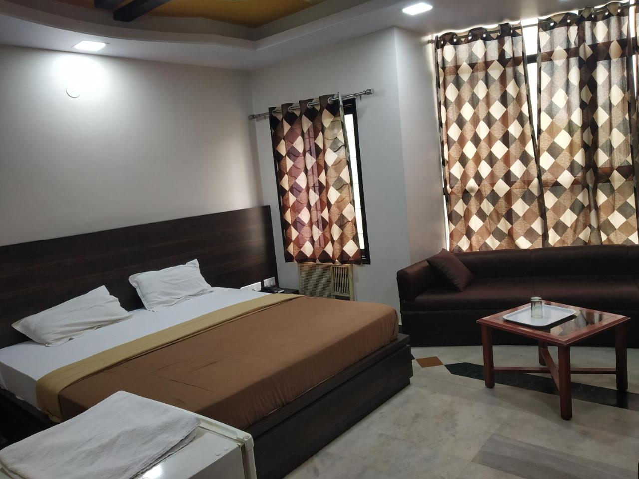 Hotel Rajwada International Belagavi Zewnętrze zdjęcie